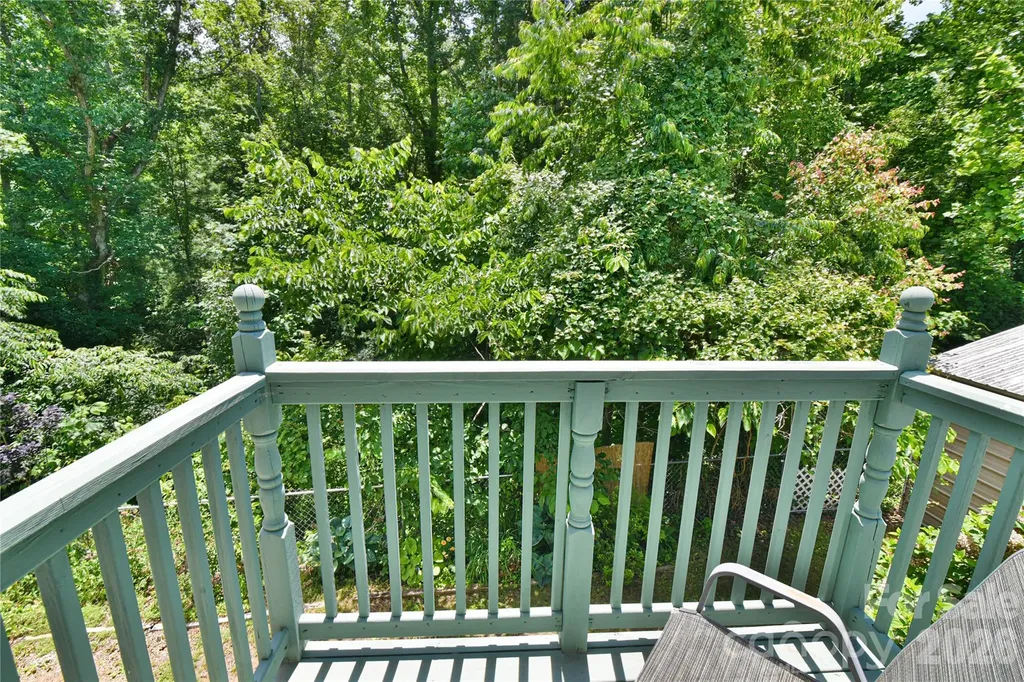 115 Wicklow Drive Asheville NC 28806