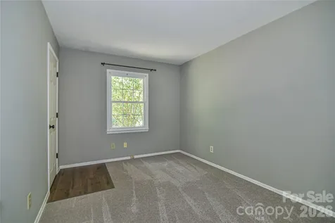 115 Wicklow Drive Asheville NC 28806