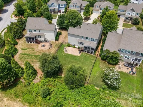 1016 Currituck Way York SC 29745