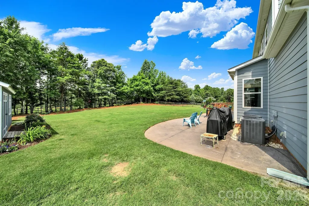 6390 Willow Farm Drive Denver NC 28037