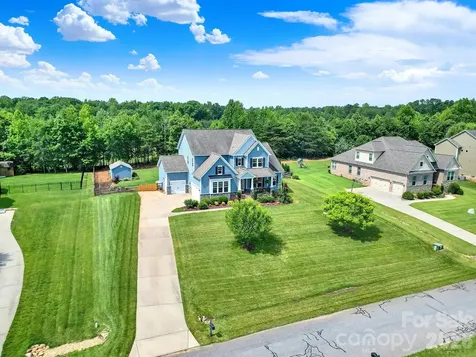 6390 Willow Farm Drive Denver NC 28037