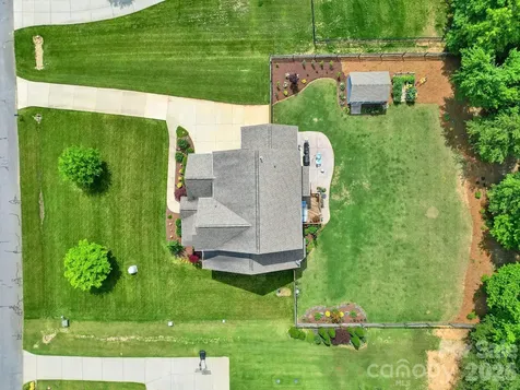 6390 Willow Farm Drive Denver NC 28037