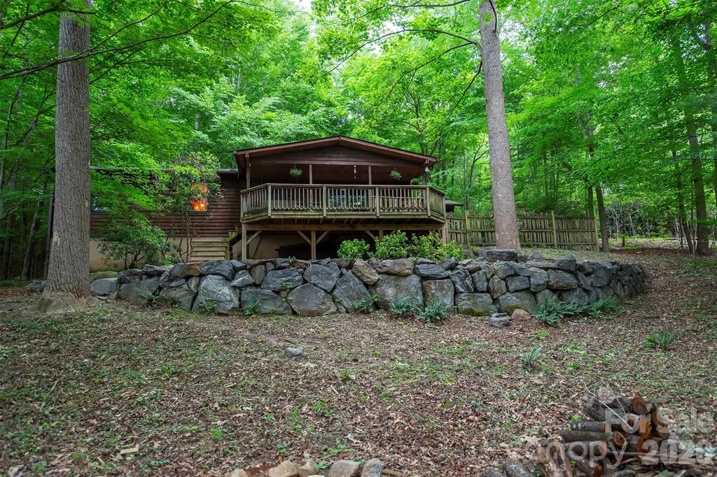 23 Hunting Lodge Drive Black Mountain NC 28711