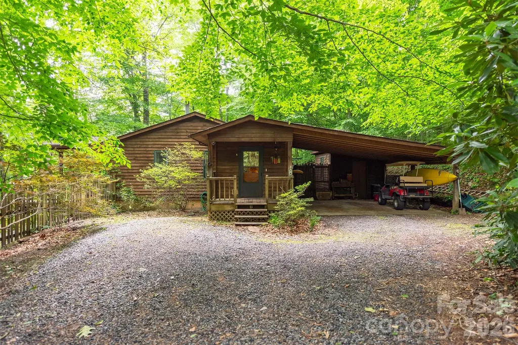 23 Hunting Lodge Drive Black Mountain NC 28711