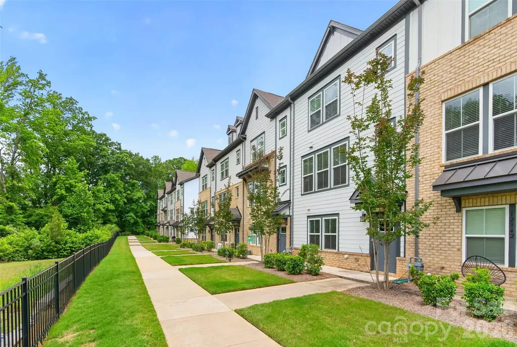 12338 Landry Renee Place Charlotte NC 28277