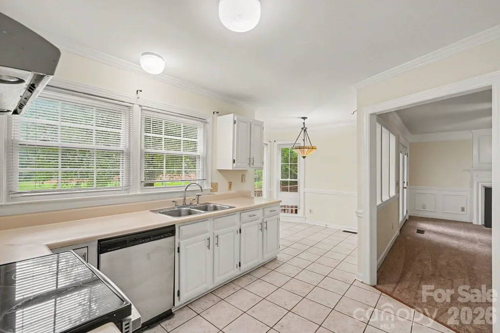 7104 Kinsmore Lane Charlotte NC 28269