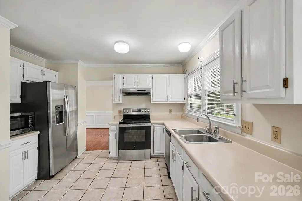 7104 Kinsmore Lane Charlotte NC 28269