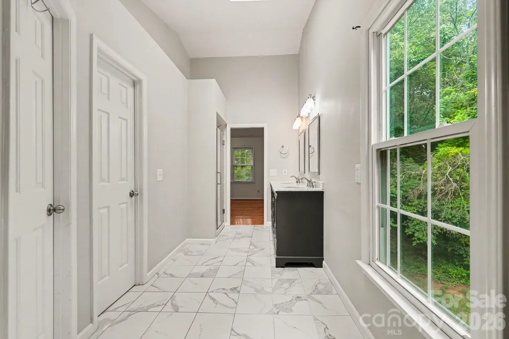 7104 Kinsmore Lane Charlotte NC 28269