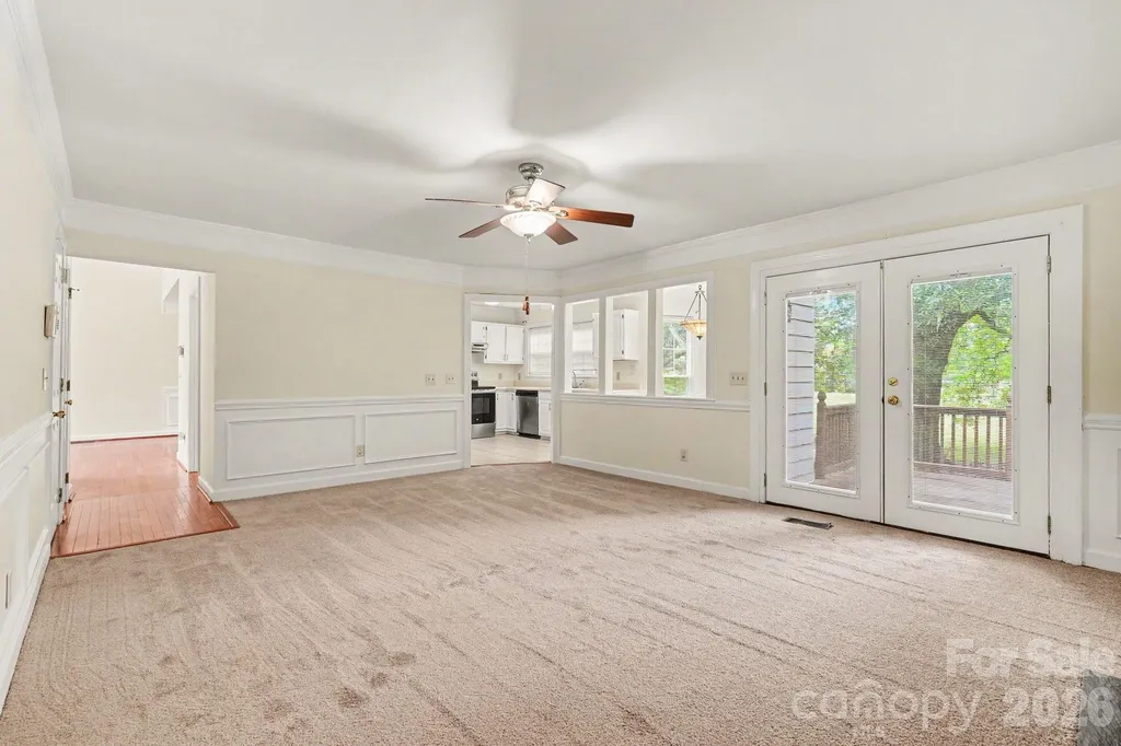 7104 Kinsmore Lane Charlotte NC 28269