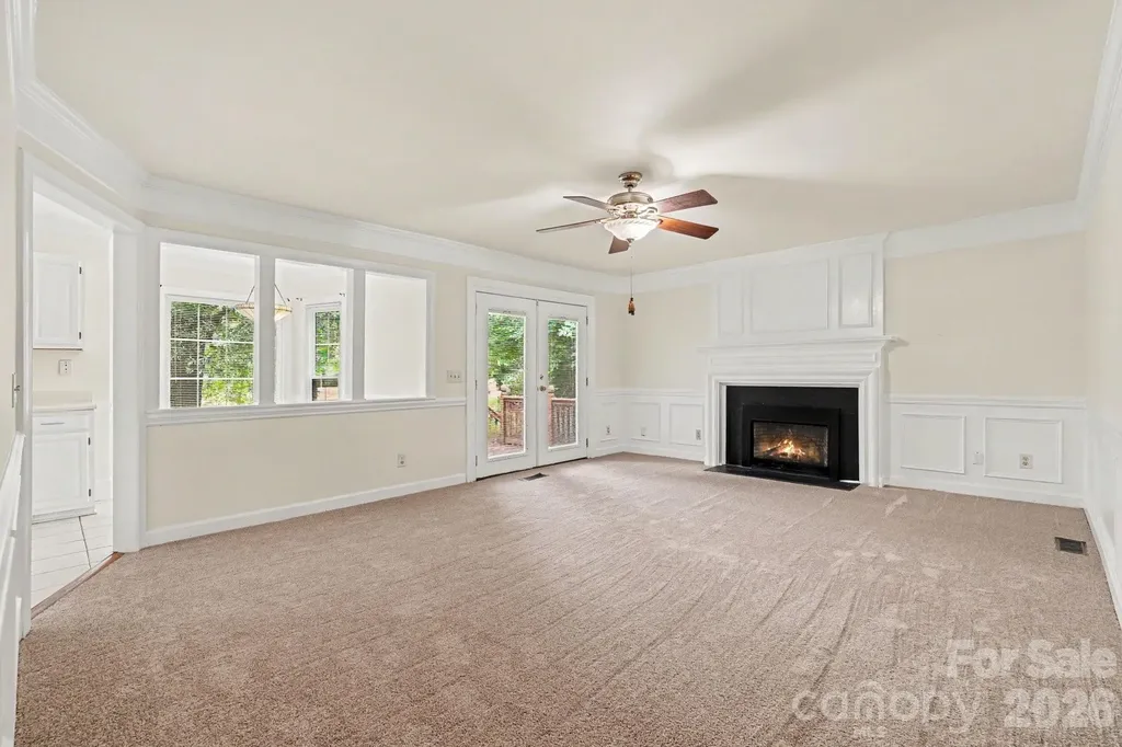 7104 Kinsmore Lane Charlotte NC 28269