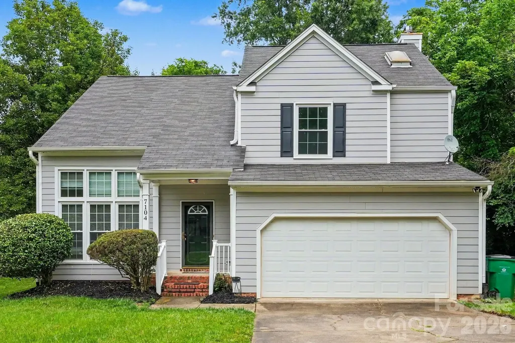 7104 Kinsmore Lane Charlotte NC 28269