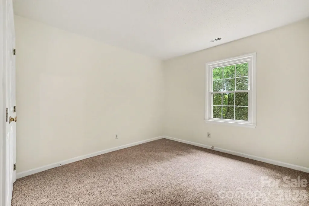 7104 Kinsmore Lane Charlotte NC 28269