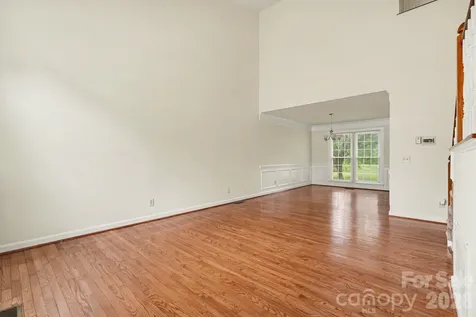 7104 Kinsmore Lane Charlotte NC 28269