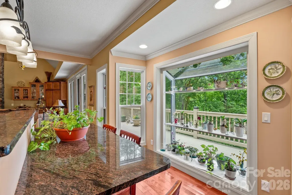 522 Silver Hawk Lane Weaverville NC 28787