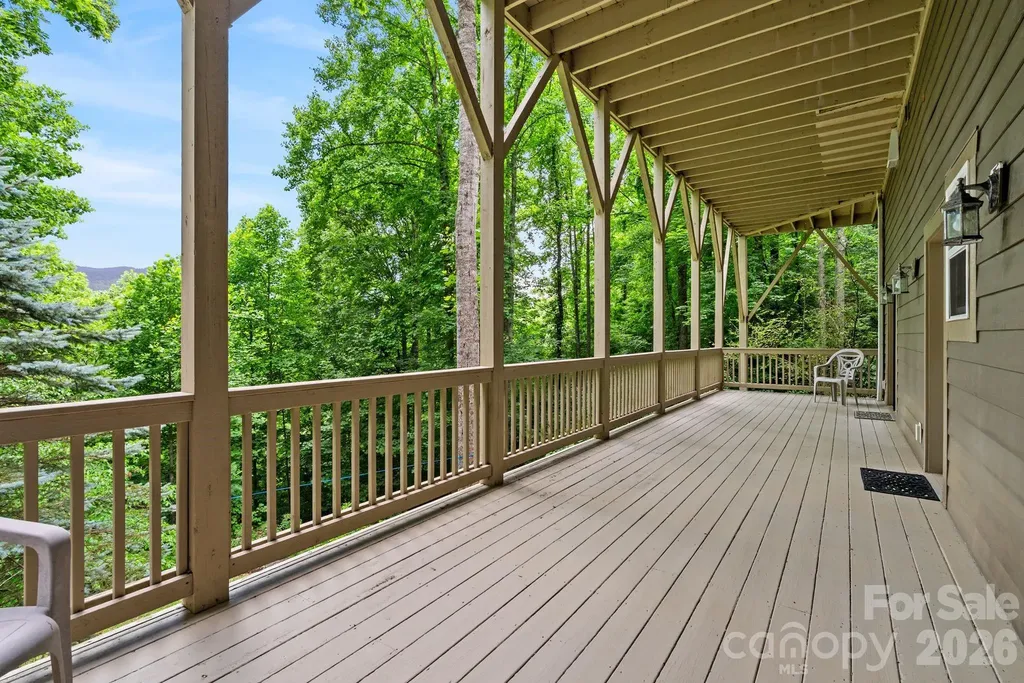 522 Silver Hawk Lane Weaverville NC 28787