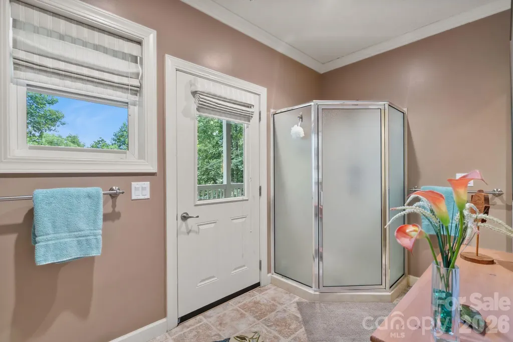 522 Silver Hawk Lane Weaverville NC 28787