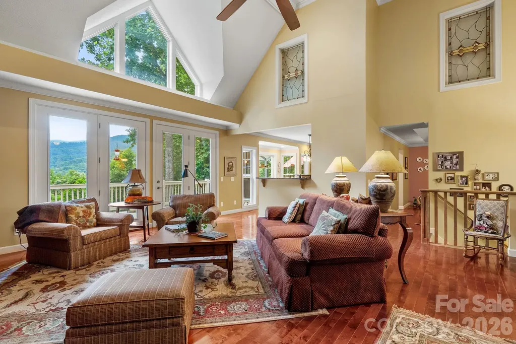 522 Silver Hawk Lane Weaverville NC 28787