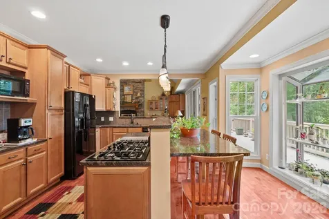 522 Silver Hawk Lane Weaverville NC 28787