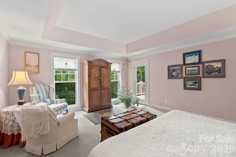 522 Silver Hawk Lane Weaverville NC 28787