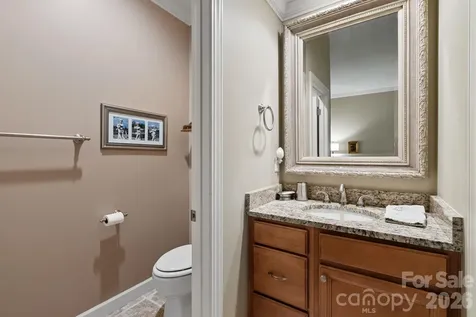 522 Silver Hawk Lane Weaverville NC 28787