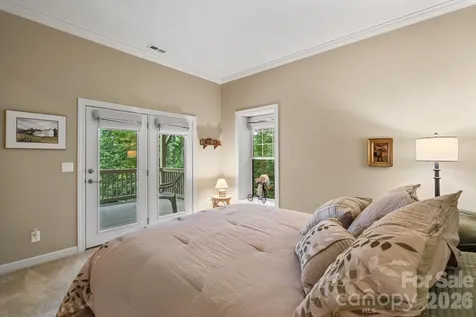 522 Silver Hawk Lane Weaverville NC 28787