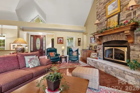 522 Silver Hawk Lane Weaverville NC 28787