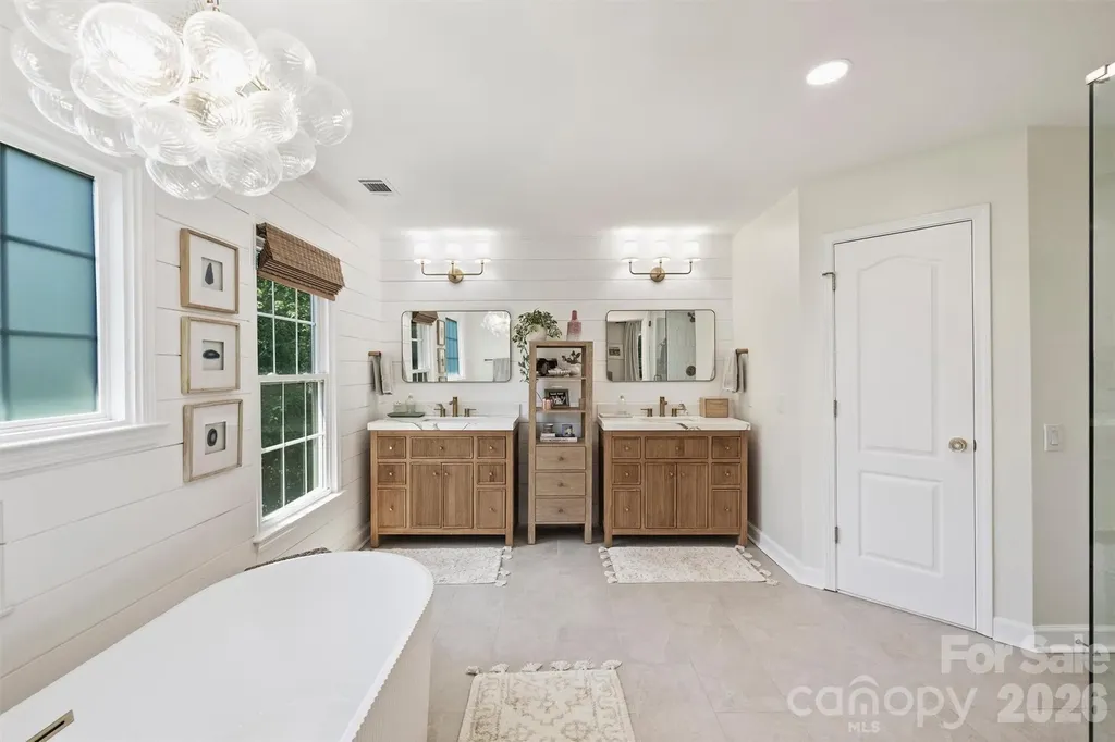 5319 Piper Glen Drive Charlotte NC 28277