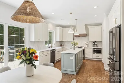 5319 Piper Glen Drive Charlotte NC 28277
