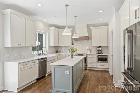 5319 Piper Glen Drive Charlotte NC 28277