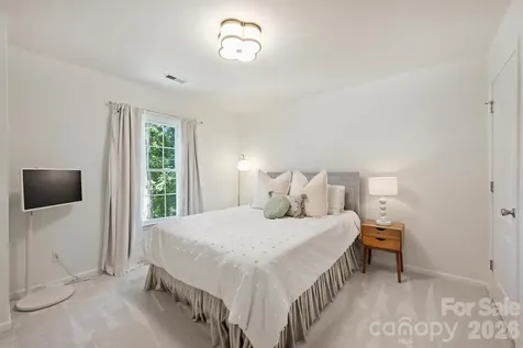 5319 Piper Glen Drive Charlotte NC 28277