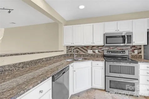 8772 Robinson Forest Drive Charlotte NC 28277