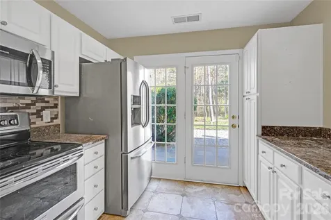 8772 Robinson Forest Drive Charlotte NC 28277
