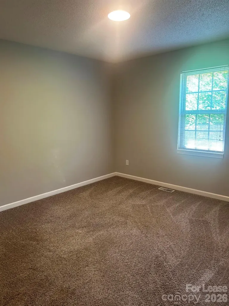 1131 3rd Avenue SW Hickory NC 28602