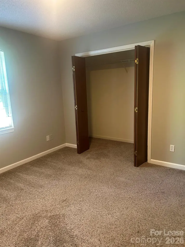 1131 3rd Avenue SW Hickory NC 28602