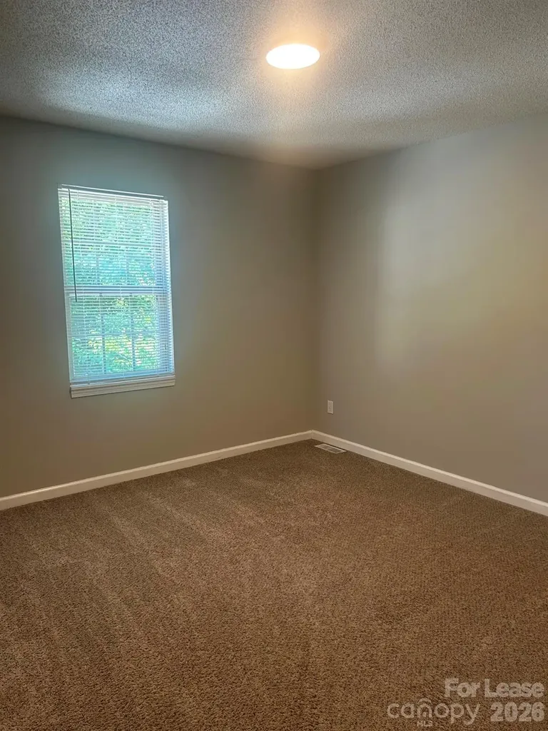 1131 3rd Avenue SW Hickory NC 28602