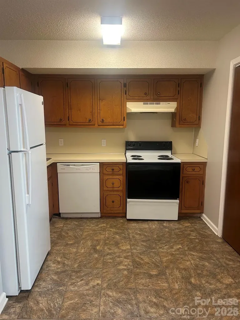 1131 3rd Avenue SW Hickory NC 28602