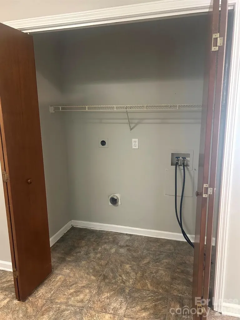 1131 3rd Avenue SW Hickory NC 28602