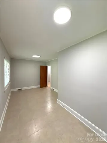 932 Hickory Nut Street Charlotte NC 28205
