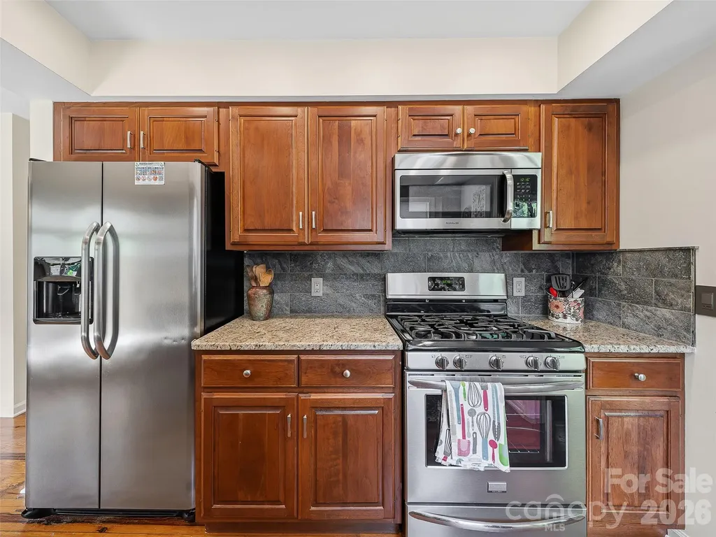 301 White Oak Drive Hendersonville NC 28791