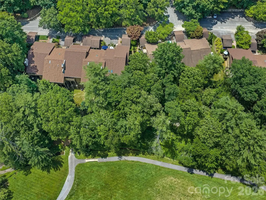 301 White Oak Drive Hendersonville NC 28791