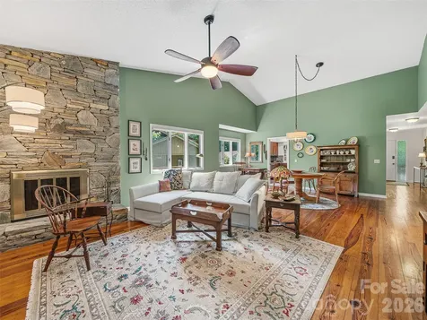 301 White Oak Drive Hendersonville NC 28791