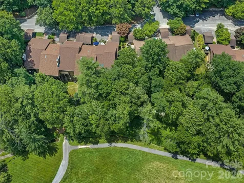 301 White Oak Drive Hendersonville NC 28791