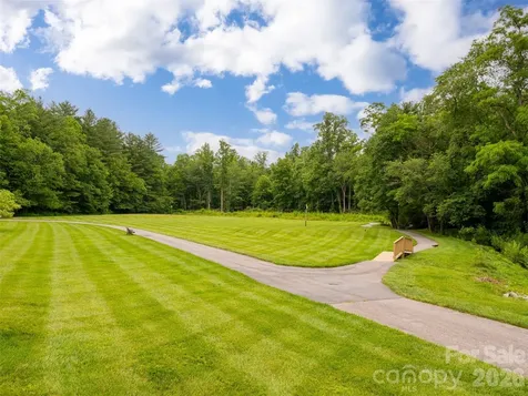 301 White Oak Drive Hendersonville NC 28791
