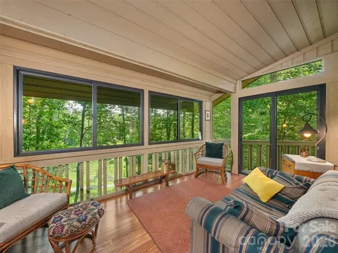 301 White Oak Drive Hendersonville NC 28791
