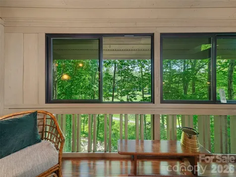 301 White Oak Drive Hendersonville NC 28791