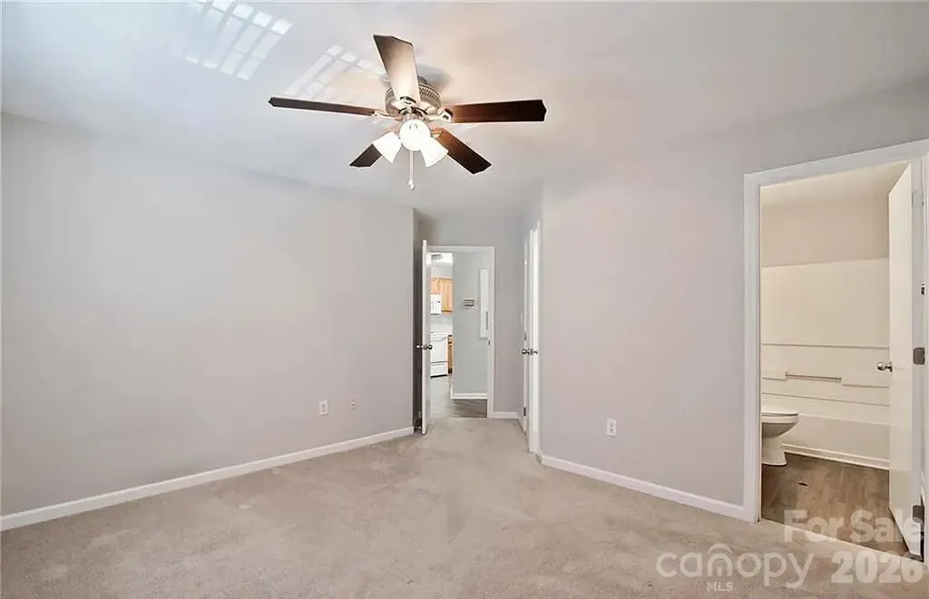 9810 Campus Walk Lane Charlotte NC 28262