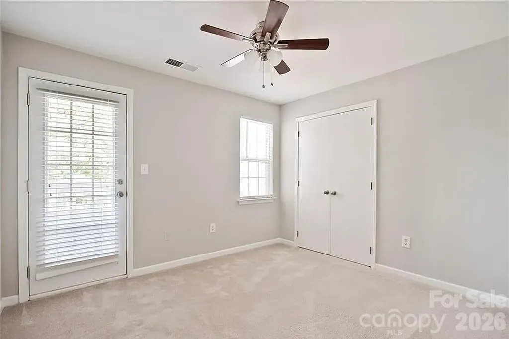 9810 Campus Walk Lane Charlotte NC 28262