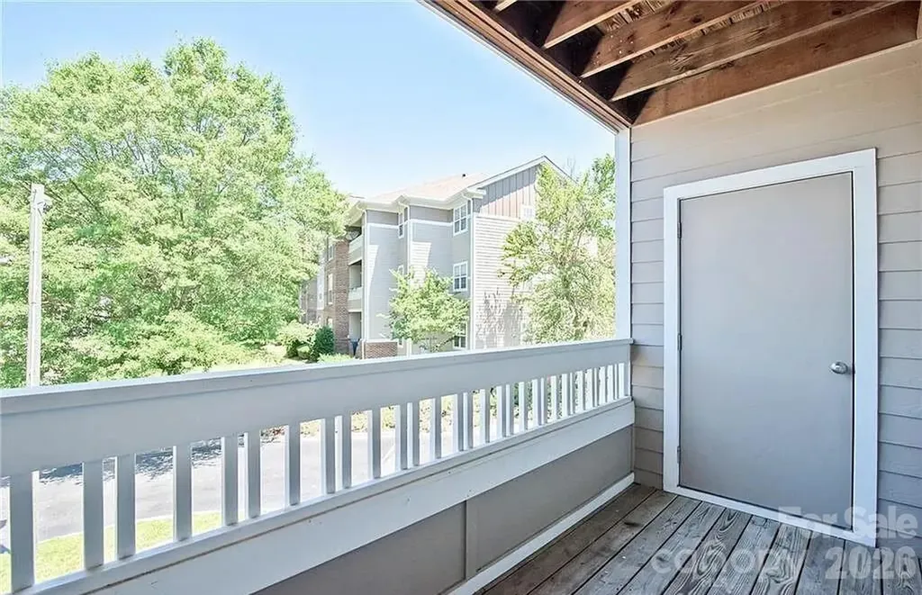 9810 Campus Walk Lane Charlotte NC 28262