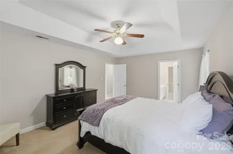 5038 Scaleybark Court Indian Trail NC 28079