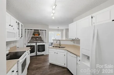 5038 Scaleybark Court Indian Trail NC 28079